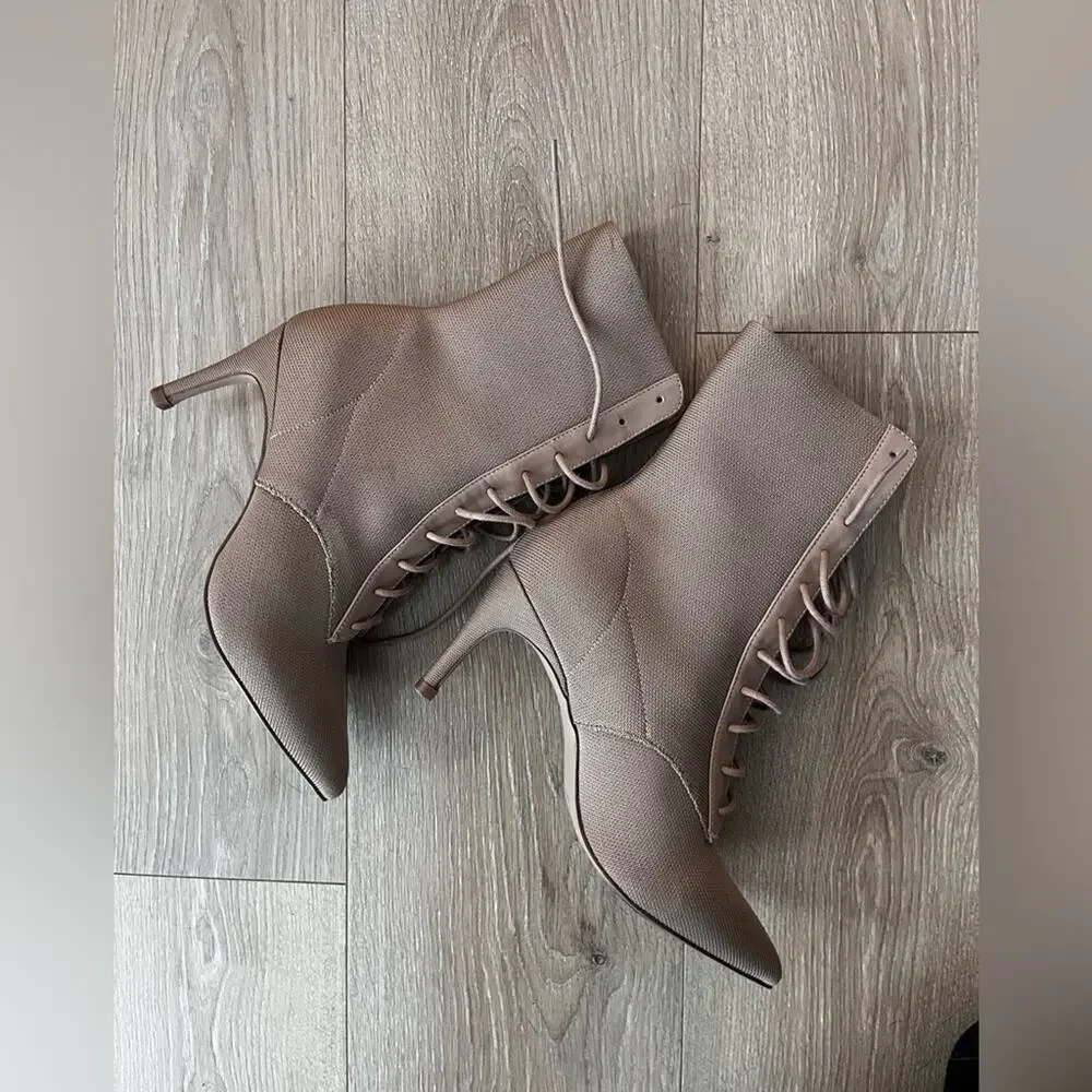 Charles David Piranha Bootie Size 7 Taupe/Stone Mobwife Office Siren Boardroom